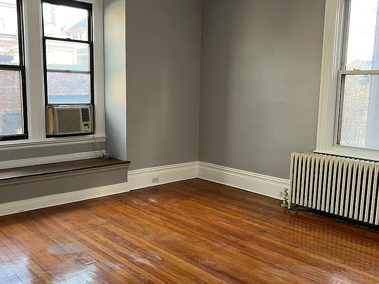 219 Stratford Ave #1 — Photo 10