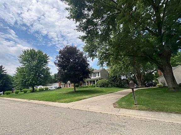 2nd image of 5188 Aintree Rd