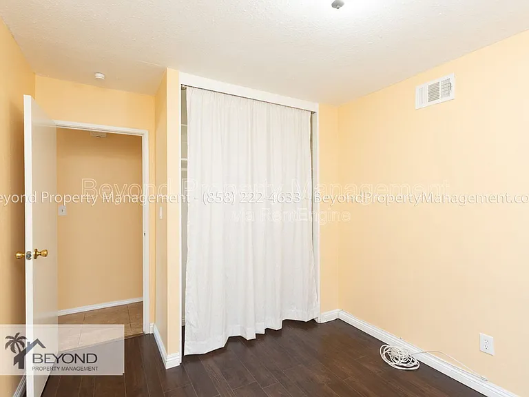 6522 Cheames Way — Photo 12