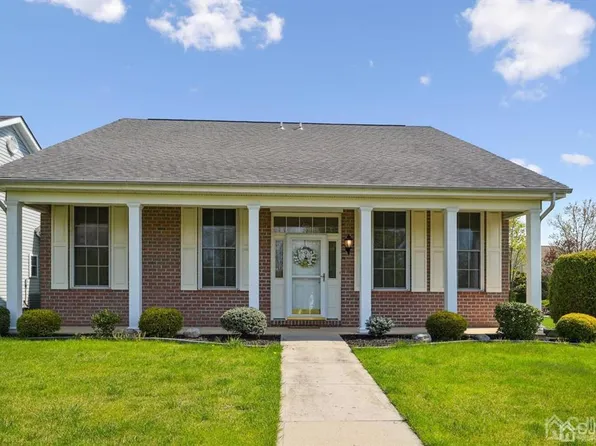 9 Trowbridge Ln, Cranbury, NJ 08512