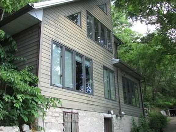 2nd image of W3400 Green St