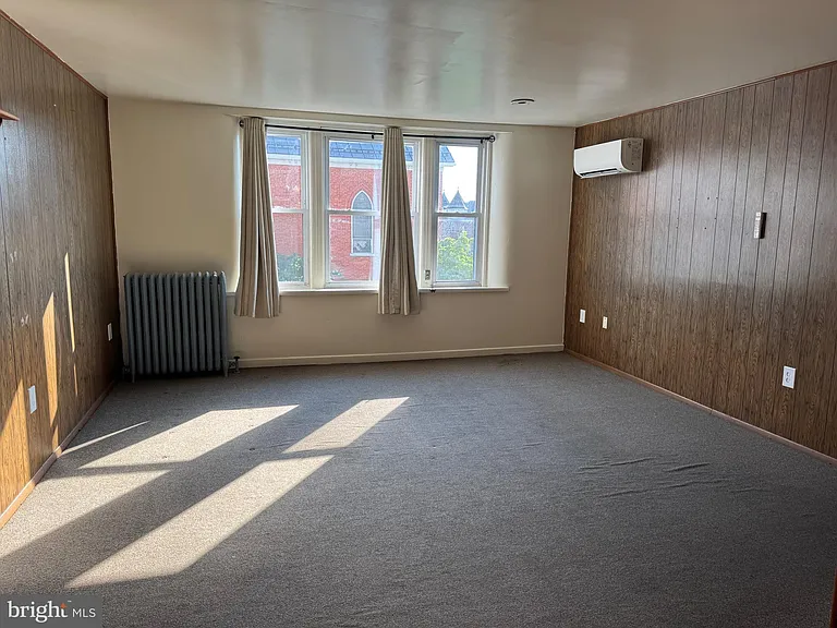 106 W Main St #10 — Photo 2