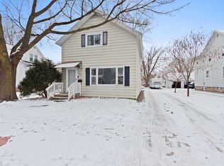1350 E Walnut St, Green Bay, WI 54301