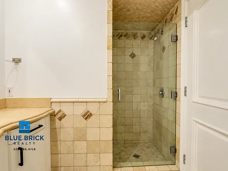 5230 Teesdale Ave — Photo 26
