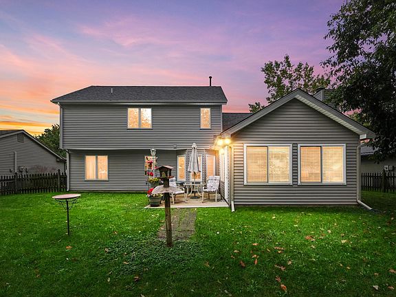 3rd image of 6019 Bellingham Ln