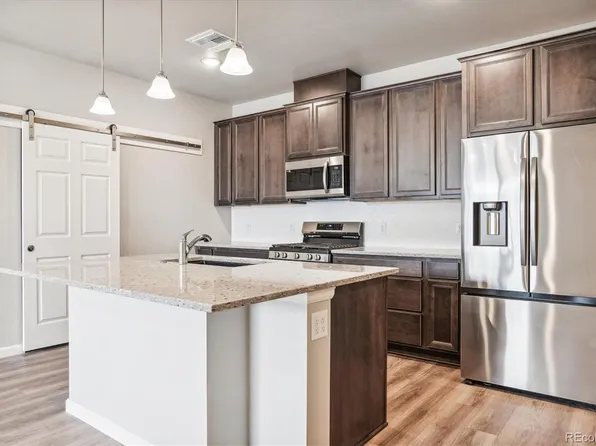 6153 N Ceylon Street Bldg 10 #204, Denver, CO 80249