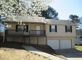 202 Hampton Dr, Dallas, GA 30132