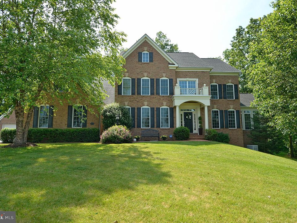 1st image of 16118 Waterford Creek Cir