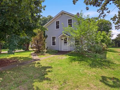 10203 Main St, Hebron, IL, 60034