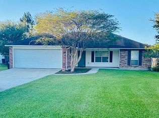 10021 Trendale Dr, Greenwell Springs, LA 70739