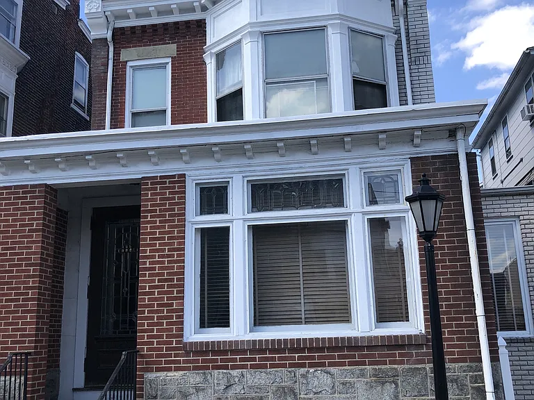 1341 Linden St #2F — Photo 9