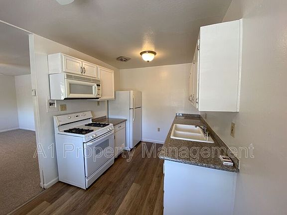 5th image of 3226 Northgate Blvd APT 5