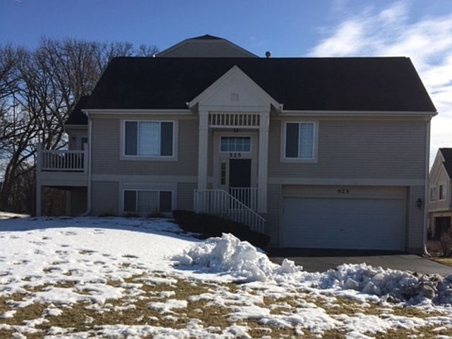 1st image of 525 Cary Woods Cir