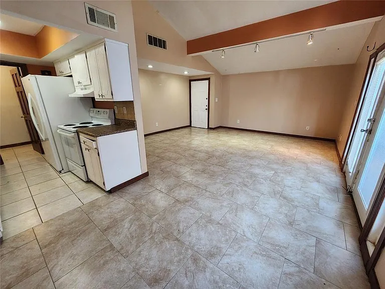 3186 Quincetree Ln — Photo 6