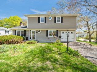 42 Westminster St, Westerly, RI 02891