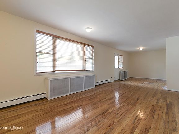 5th image of 1570 Grand Ave APT 6