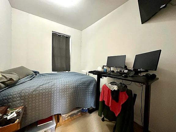 5th image of 262 W 24th St APT 5C