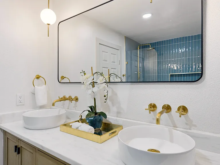 426 Zephyr Dr — Photo 6