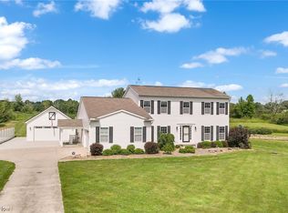 11855 Chamberlain Rd, Aurora, OH 44202