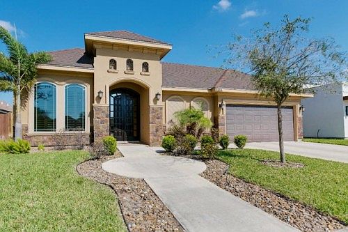 3rd image of 3804 Yellowhammer Ave