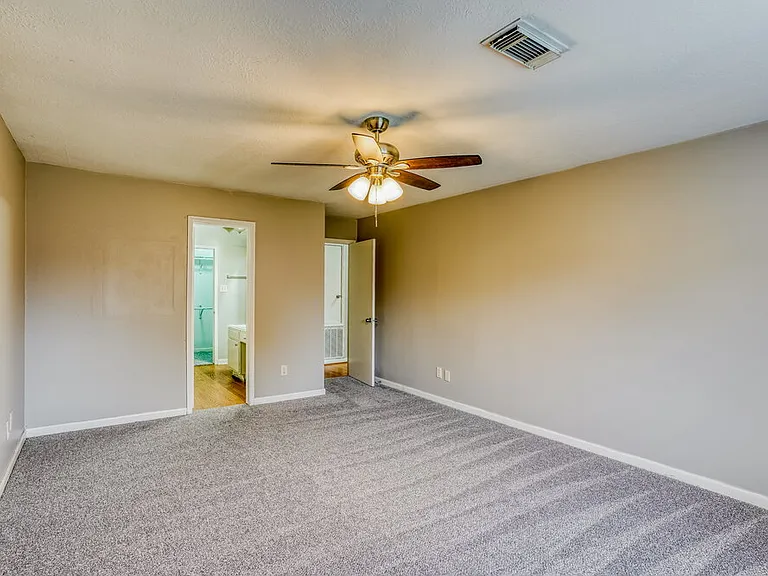 16115 Purpleridge Ct — Photo 10