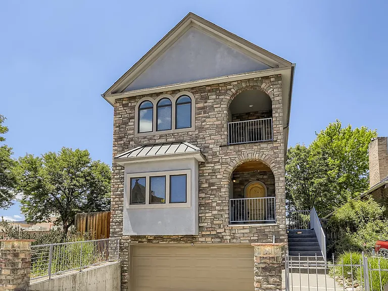 1547 N Emerson St — Photo 26