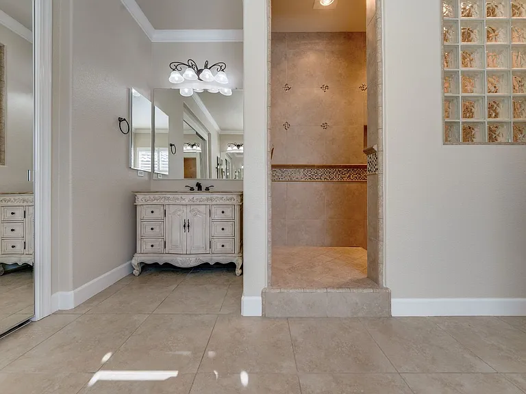 5035 Tesoro Way — Photo 35