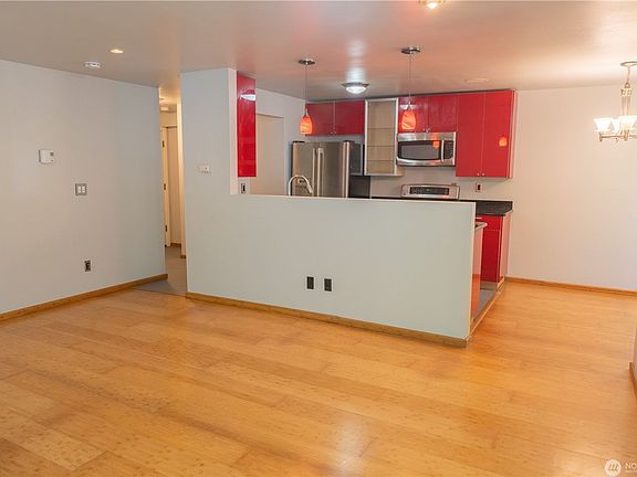 5th image of 17203 NE 45th St #41