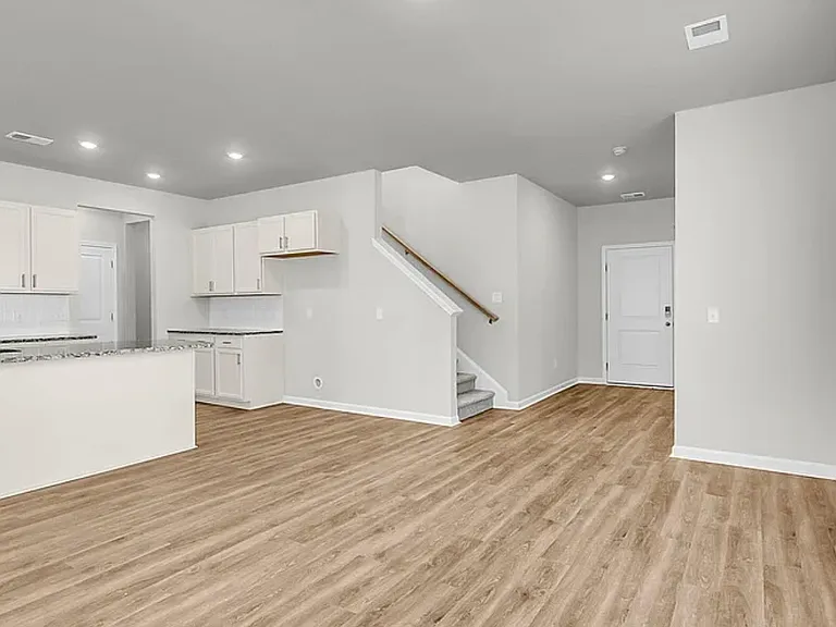 123 Scout Dr #H — Photo 6