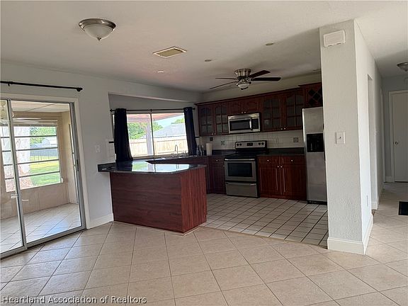 3rd image of 208 Blossom Dr
