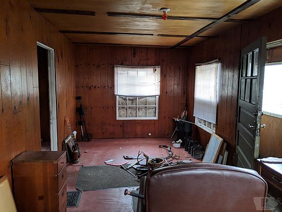 2nd image of 1304 Township Road 2200n