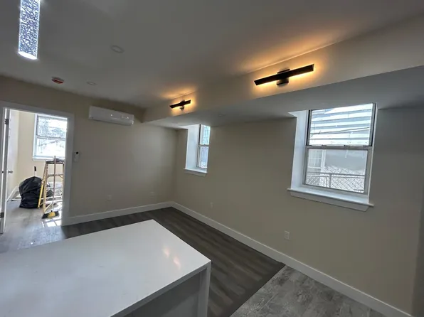 (undisclosed Address), Bronx, NY 10461