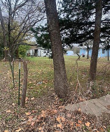 5th image of 103 Olive St