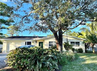 702 NW Sunset Dr, Stuart, FL 34994