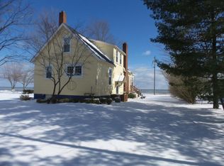 3279 Lakeshore Rd, Harbor Beach, MI 48441