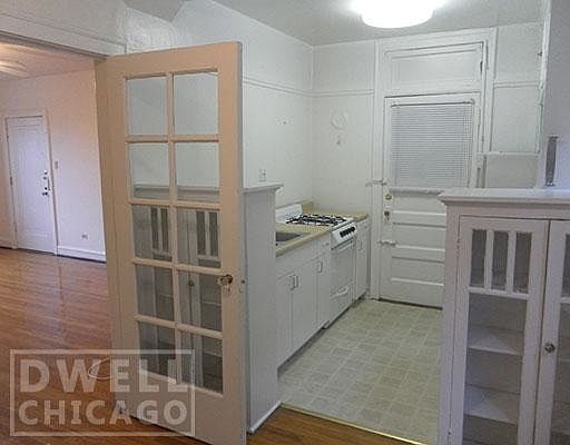5th image of 4107 N Kedzie Ave #1