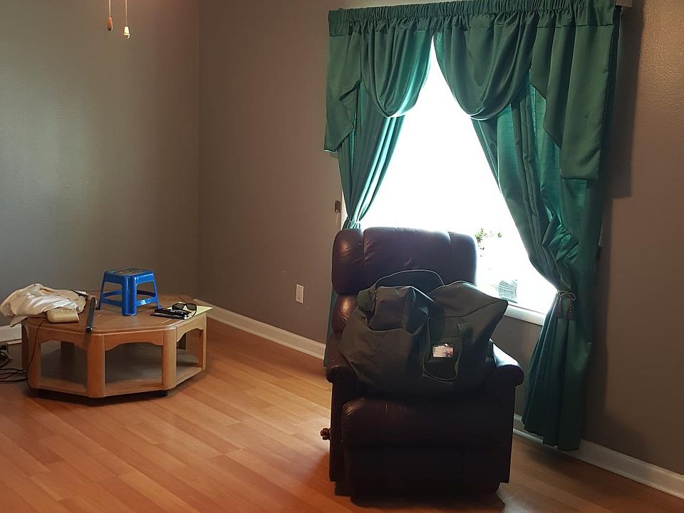 1st image of 140 Madeira Dr