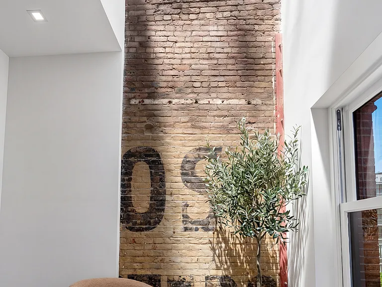 460 Greenwich St #5 — Photo 3
