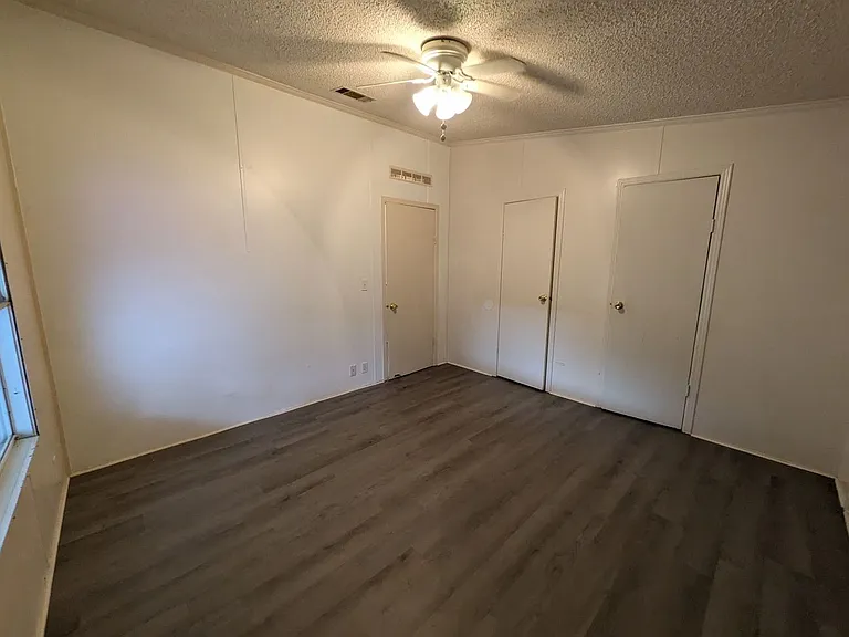 115 Peach St. — Photo 16