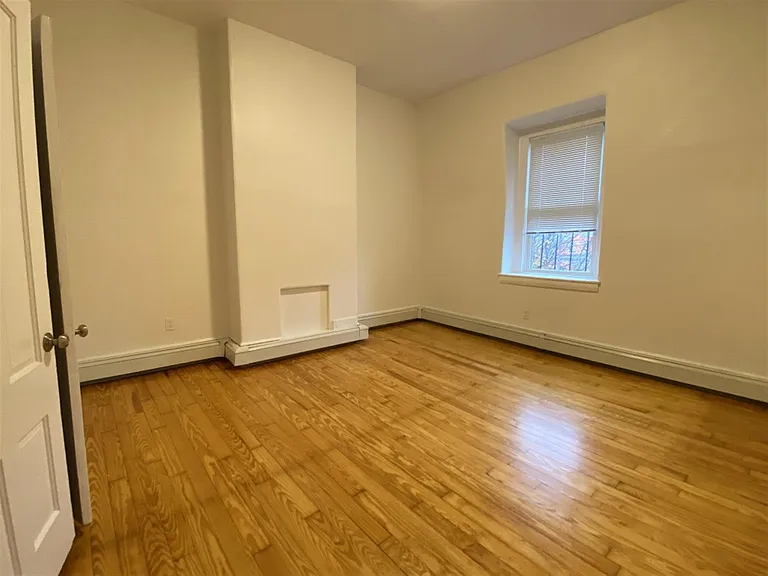 194 Central St #3 — Photo 8