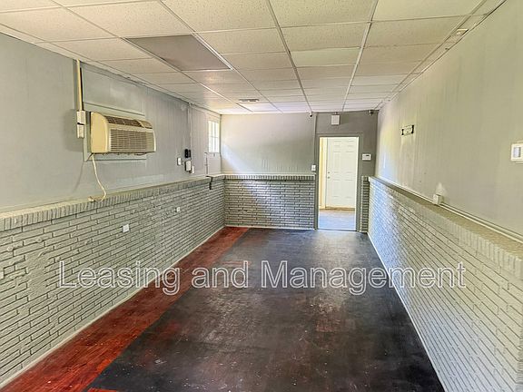 4th image of 839 W Richardson Ave