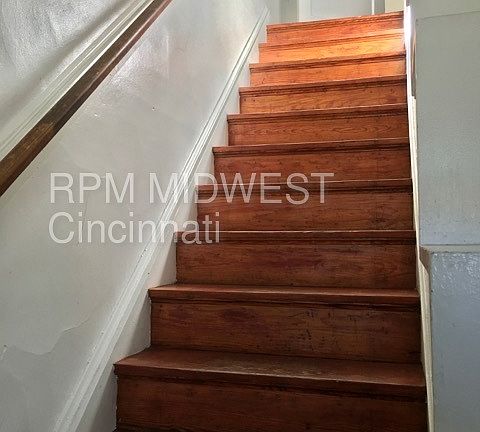 3rd image of 1801 Weyer Ave #2