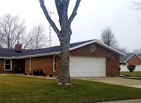 3rd image of 780 Primrose Dr