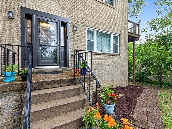 3rd image of 130 S Grandview Ave