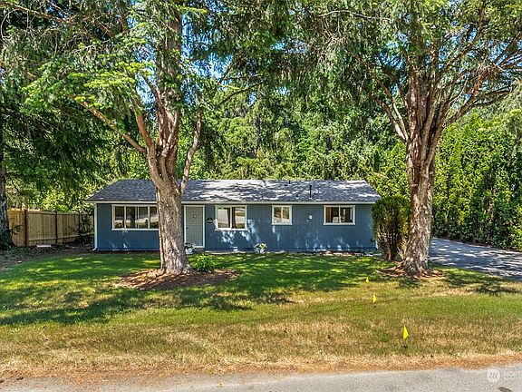 2nd image of 21002 NE 61st Street