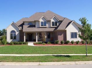 583 Amherst Cir, Saline, MI 48176