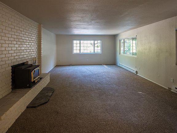 5th image of 18441 Marquis Dr