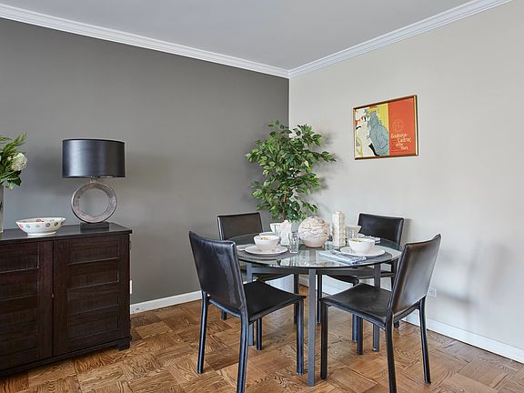 5th image of 201 W 70th St APT 8K