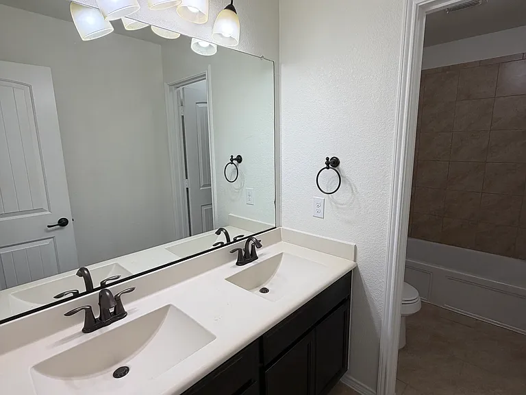 11808 Kurth Dr — Photo 19