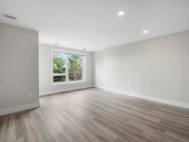 29 Heckman Ave — Photo 4